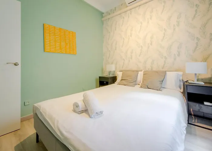 Cool Apartment para 7 en el Centro, La Latina
